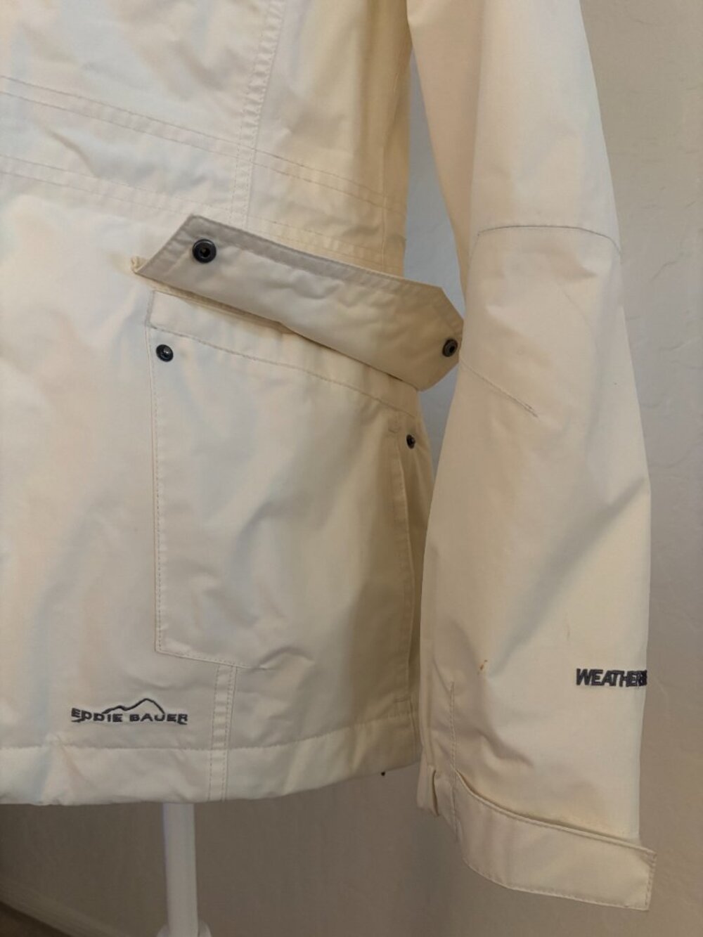 Eddie Bauer-WeatherEdge Jacket. White. - Picture 10 of 14
